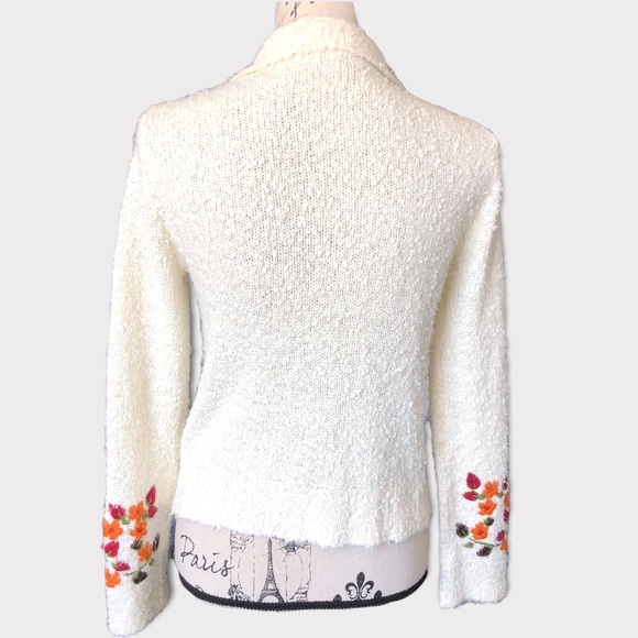 π 2/$50 Vintage Embroidery Sweater | Women's Medium - Picture 4 of 8